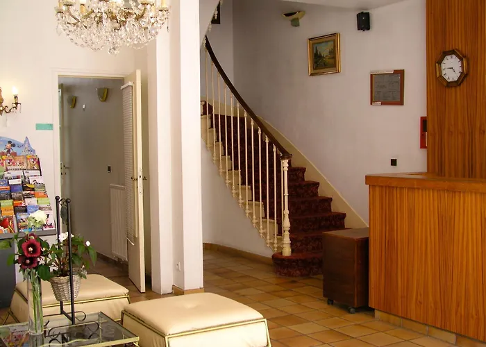 Hotel Roi Rene Paris